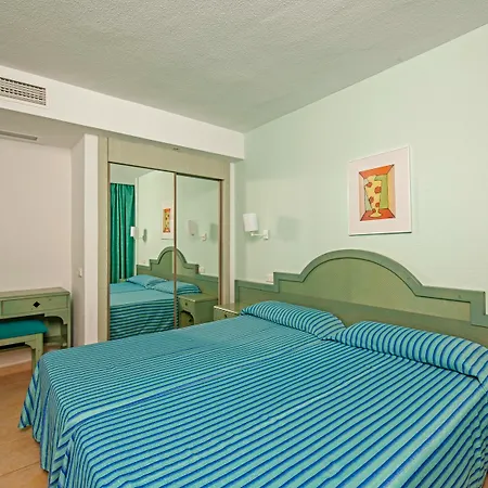 Iberostar Waves Ciudad Blanca 4*