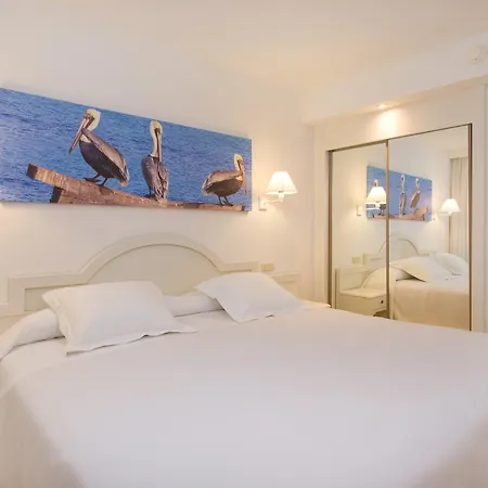 Iberostar Waves Ciudad Blanca 4*
