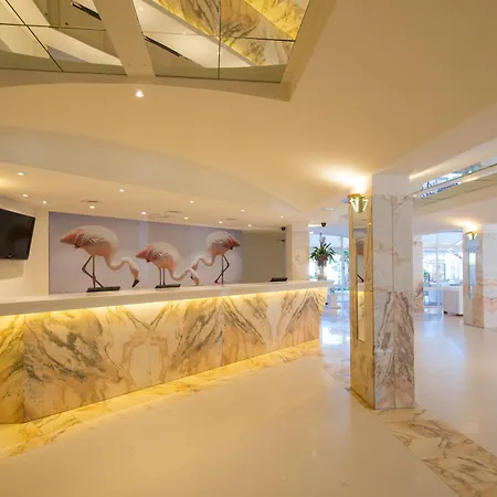 Iberostar Waves Ciudad Blanca