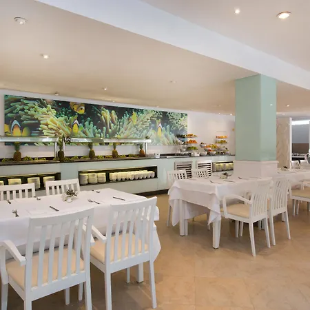 Iberostar Waves Ciudad Blanca 4*