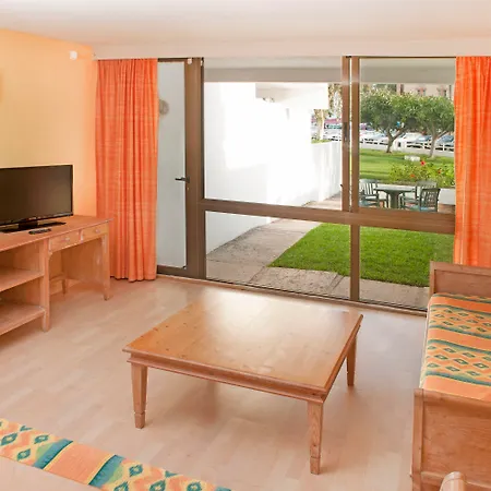 Iberostar Waves Ciudad Blanca 4*